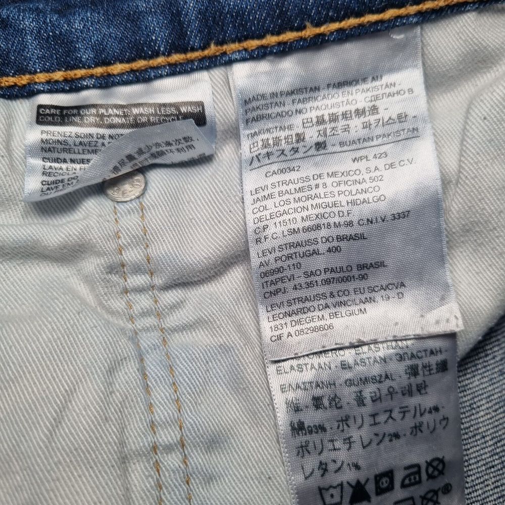 Levi Jeans Mens W36 L34 Blue Straight Leg Zip Fly Mid Rise Cotton Designer - Picture 4 of 7